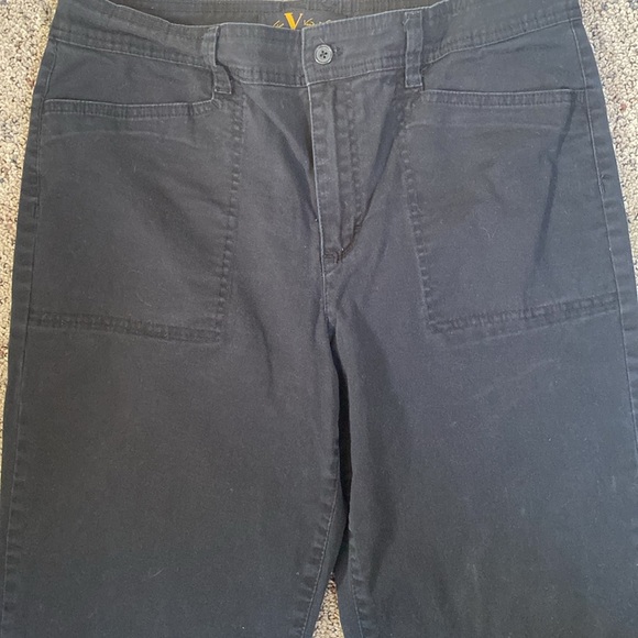 Gloria Vanderbilt Women’s Black Straight Leg Midrise Pants Sz 10 - Picture 2 of 7